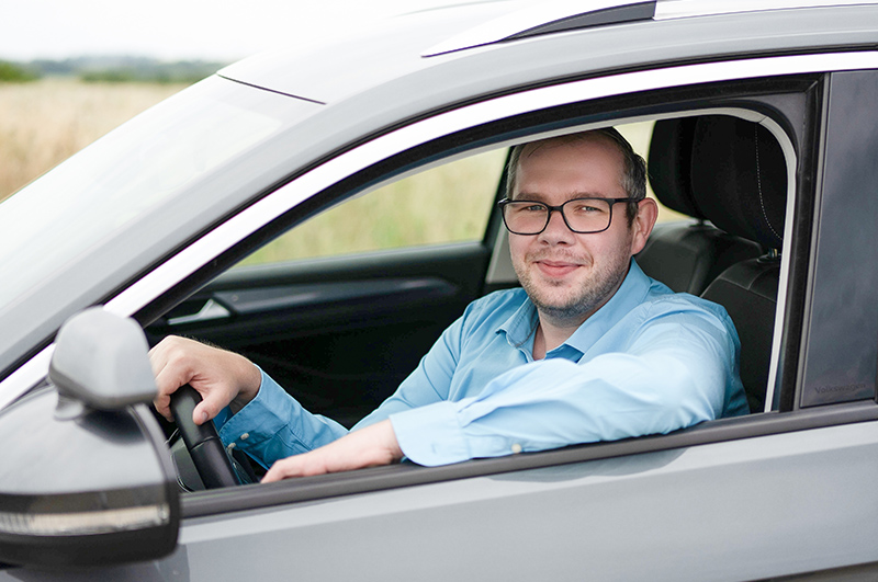 Kevin, Fahrlehrer bei Fahrschule Senne
